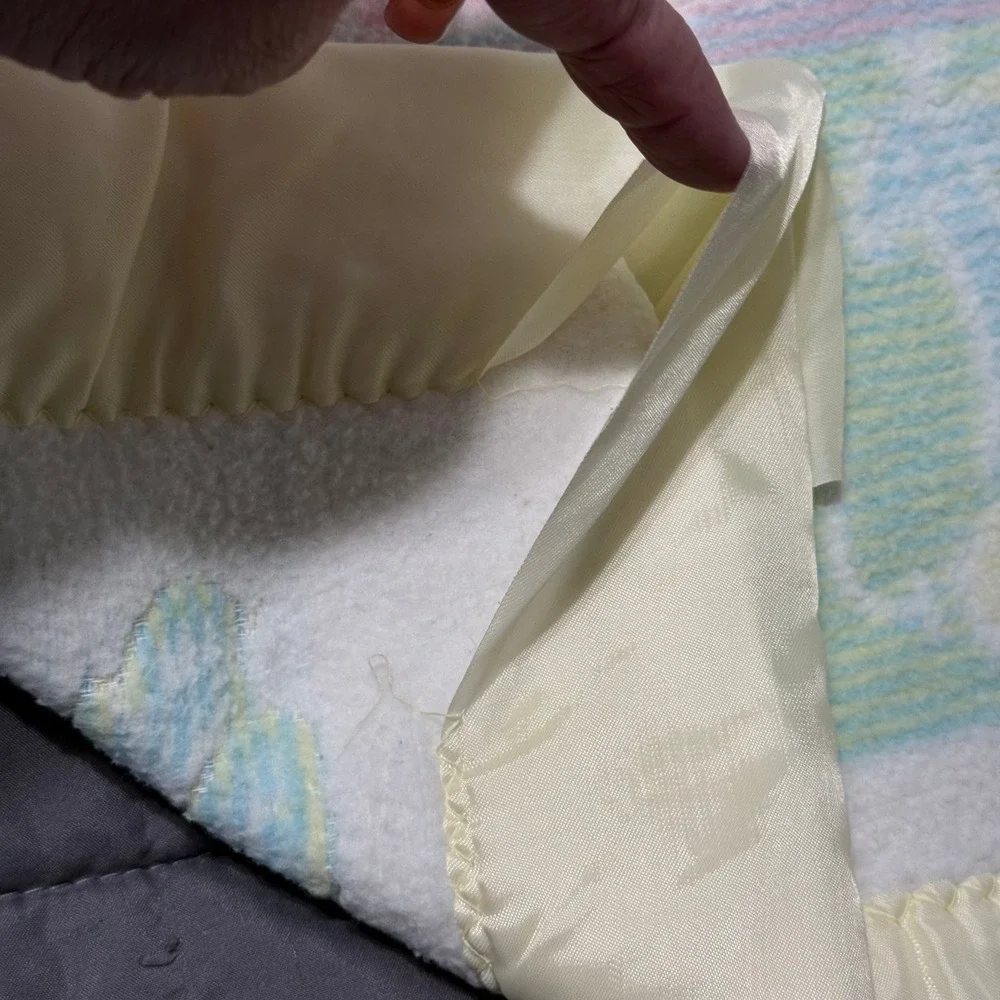 Vintage Circus Elephant Baby Blanket Yellow Satin Ruffle Trim Pastel Acrylic